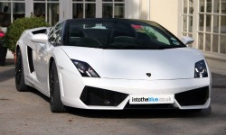 90 Minute Lamborghini On Road